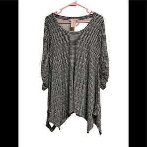 Philosophy womens black/white size medium 3/4 sleeve‎ shirt